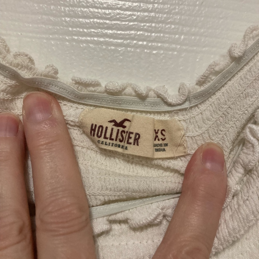 Hollister Off White Embroidered Floral Cropped Bell Sleeve Blouse Top #V - Picture 2 of 6